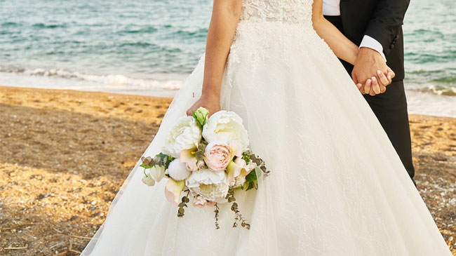 Imagen de archivo de una boda en una playa