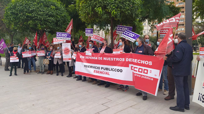 Concentraci&oacute;n de funcionarios ante la Delegaci&oacute;n del Gobierno en Murcia