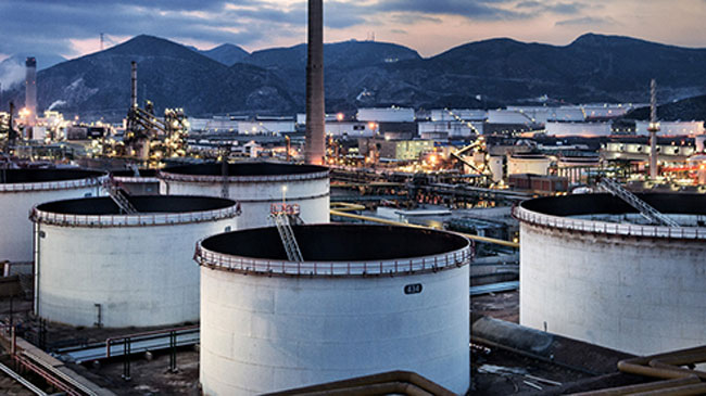 Tanques en Repsol en Escombreras