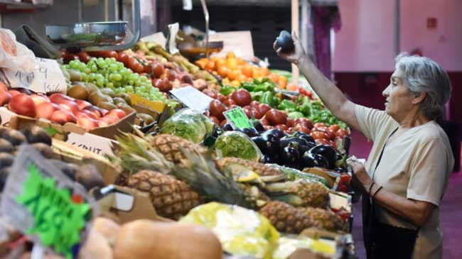 El alza de los precios ha hecho que los consumidores cambien sus hábitos El alza de los precios ha hecho que los consumidores cambien sus hábitos