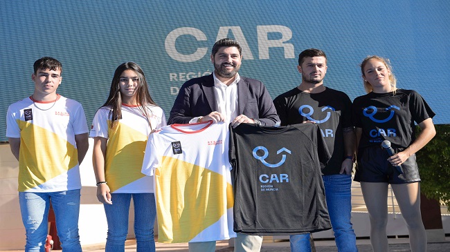 El jefe del Ejecutivo regional, Fernando L&oacute;pez Miras, presidi&oacute; hoy el acto de presentaci&oacute;n de los Programas Deportivos del Centro de Alto Rendimiento (CAR) de la Regi&oacute;n de Murcia.