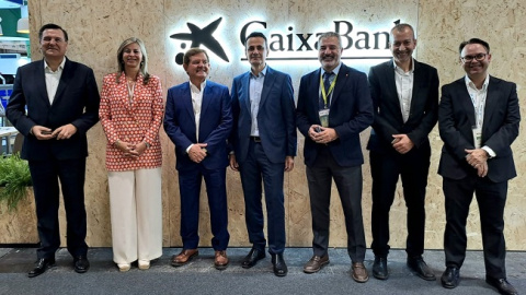 Representantes de Caixabank y Proexport