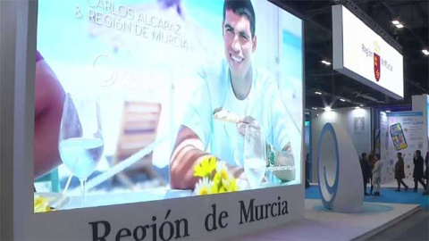 Imagen del stand de la Regi&oacute;n en Fitur 2023