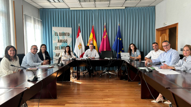 Imagen realizada durante la firma del convenio Imagen realizada durante la firma del convenio