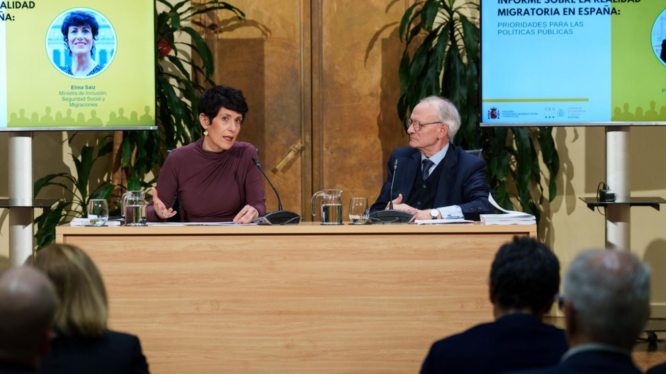 La ministra de Inclusi&oacute;n, Seguridad y Migraciones, Elma Saiz y el presidente del CES, Ant&oacute;n Costas, presentan el Informe sobre la realidad migratoria en Espa&ntilde;a - Matias Chiofalo - Europa Press