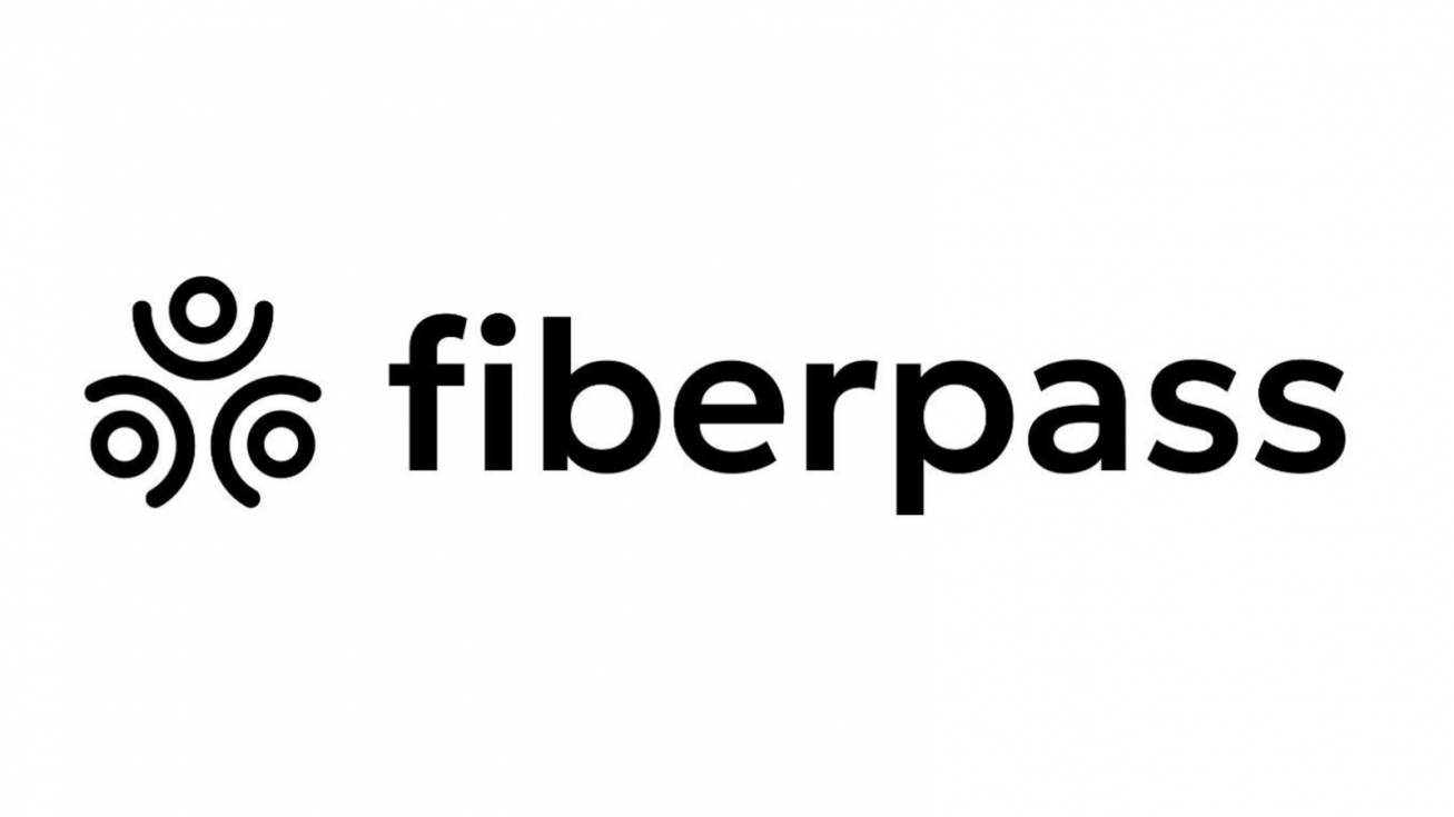 Logo de Fiberpass, la empresa conjunta de fibra &oacute;ptica entre Tel&eacute;fonica y Vodafone Espa&ntilde;a - FIBERPASS - Archivo