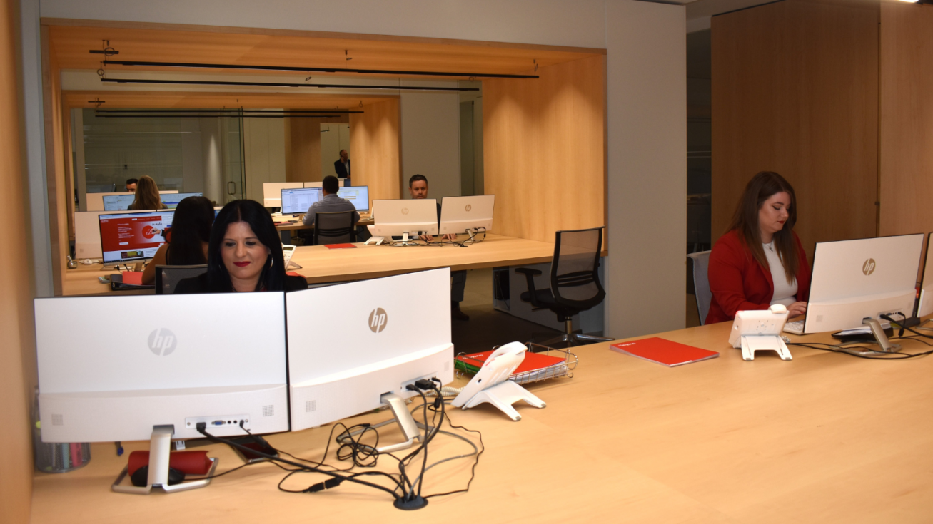 El equipo de Aválam ofrece un servicio personalizado y cercano El equipo de Aválam ofrece un servicio personalizado y cercano