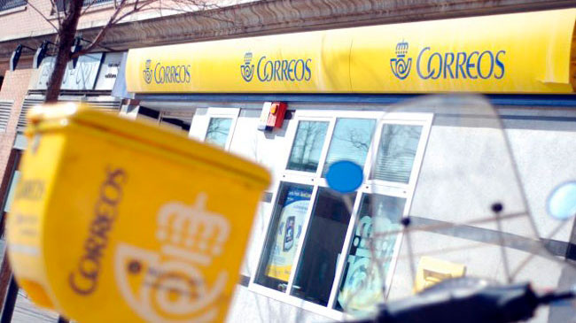 Fotograf&iacute;a del exterior de una oficina de Correos.