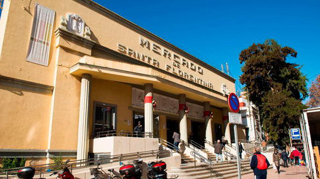 Imagen exterior del mercado de Santa Catalina.anta