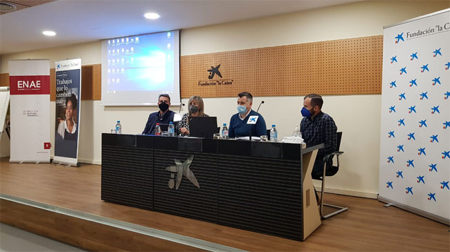 Momento de la presentaci&oacute;n de los talleres de autoempleo