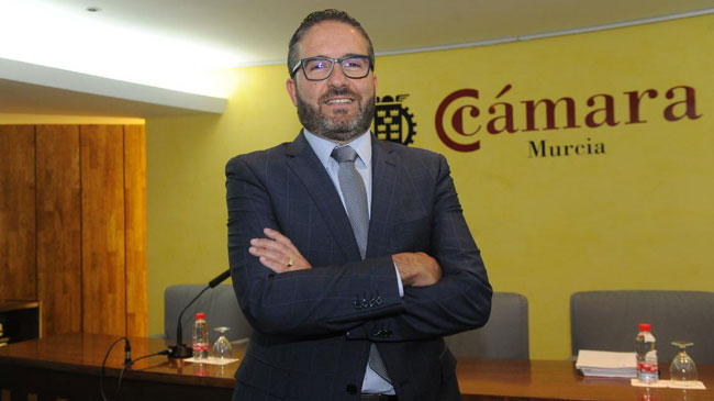 Miguel L&oacute;pez Abad es del presidente de la C&aacute;mara de Comercio de Murcia