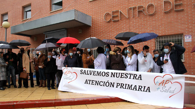 Imagen de archivo de una concentraci&oacute;n convocada por Marea Blanca