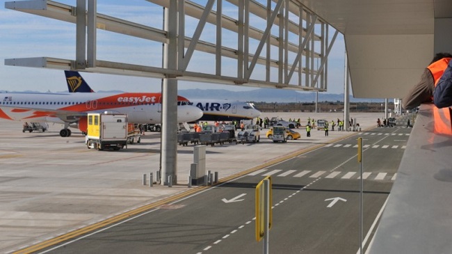 Aviones de la compa&ntilde;&iacute;a easyJet en el aeropuerto de Corvera.