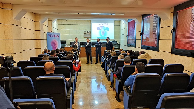 El director del INFO, Joaqu&iacute;n G&oacute;mez, particip&oacute; en la clausura del programa para emprendedores Incoova, que se desarrolla con Croem