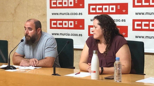 Nuria S&aacute;nchez, responsable de Ense&ntilde;anza P&uacute;blica No Universitaria y Jorge Castillo Alonso, responsable de Pol&iacute;tica Educativa de la Federaci&oacute;n de Ense&ntilde;anza de CCOO Regi&oacute;n de Murcia