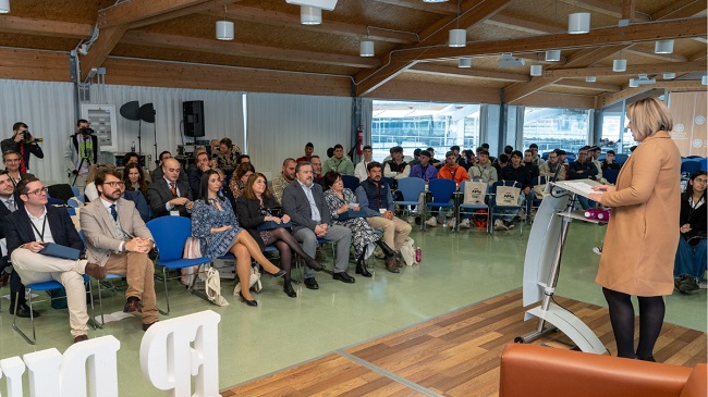 La alcaldesa, Noelia Arroyo en la jornada de premios  "Presente y Futuro"