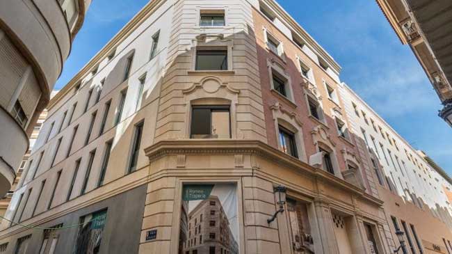 Edificio de Culmia en la calle Traper&iacute;a de Murcia