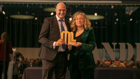 Florido recibe el premio PronosPorc de manos de la Vicepresidenta de Mercolleida, Pilar Bosch Florido recibe el premio PronosPorc de manos de la Vicepresidenta de Mercolleida, Pilar Bosch
