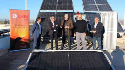 Paneles solares donados por Luxen a Fremm