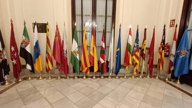 Banderas de las Comunidades Aut&oacute;nomas