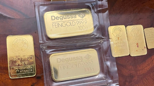 Imagen de los efectos intervenidos en la operaci&oacute;n policial