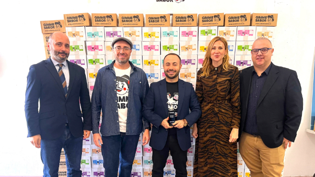 La consejera de Empresa - Marisa L&oacute;pez, visitando las instalaciones de Gimme Sabor