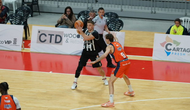 El Leyma Coruña derrota al Grupo Caesa Cartagena en el Palacio de los Deportes (80-89). El Leyma Coruña derrota al Grupo Caesa Cartagena en el Palacio de los Deportes (80-89).