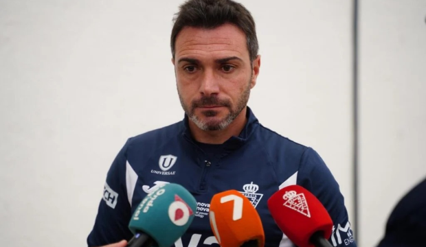 Adrián Colunga en la previa del Real Murcia-Sabadell Adrián Colunga en la previa del Real Murcia-Sabadell