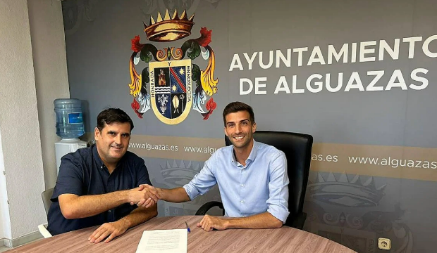 Firma del acuerdo de gobierno entre Unidad por Alguazas (UxA) y Vox.