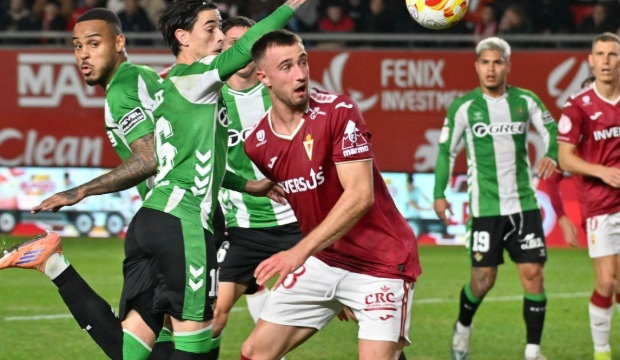 El Real Murcia cae derrotado ante el Real Betis en dieciseisavos de final de Copa del Rey. El Real Murcia cae derrotado ante el Real Betis en dieciseisavos de final de Copa del Rey.