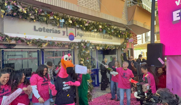 El tercer premio cae en El Perolo.