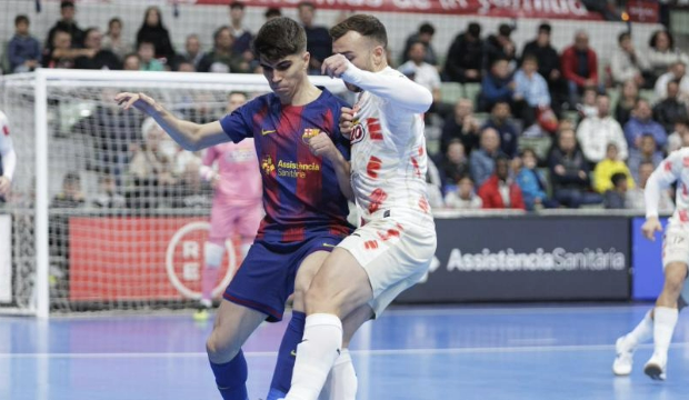 ElPozo empata ante el Barça en el Palacio de los Deportes (2-2). ElPozo empata ante el Barça en el Palacio de los Deportes (2-2).