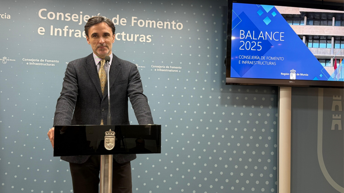 El consejero de Fomento e Infraestructuras, Jorge García Montoro, durante la rueda de prensa de balance del ejercicio 2025 - CARM El consejero de Fomento e Infraestructuras, Jorge García Montoro, durante la rueda de prensa de balance del ejercicio 2025 - CARM
